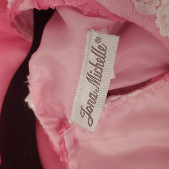 Jona Michelle Pink and White Lace Dress - Picture 4 of 5